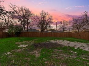 909 W E Avenue E, Garland Texas 75040