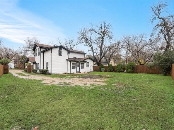 909 W E Avenue E, Garland Texas 75040