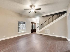909 W E Avenue E, Garland Texas 75040