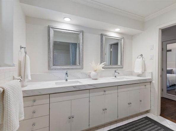 7118  Glendora Avenue , Dallas Texas 75230