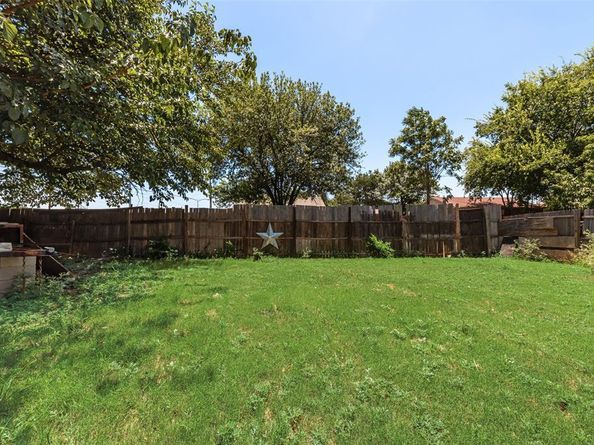 9502  Zelkova Circle , Dallas Texas 75249