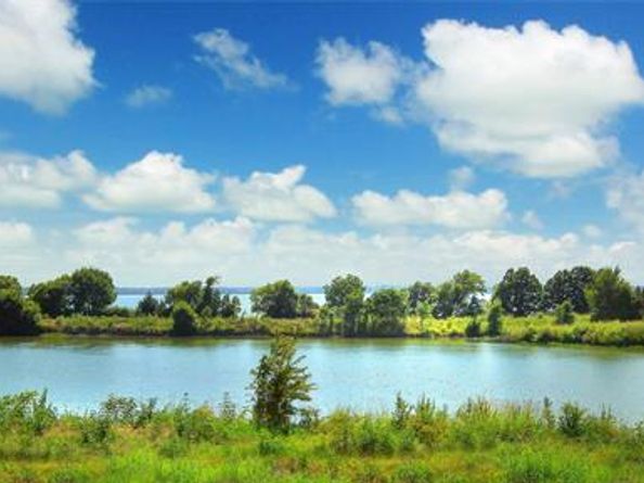 607  Schooner Court , Heath Texas 75032