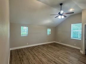 227 S Hampton Road , Dallas Texas 75208