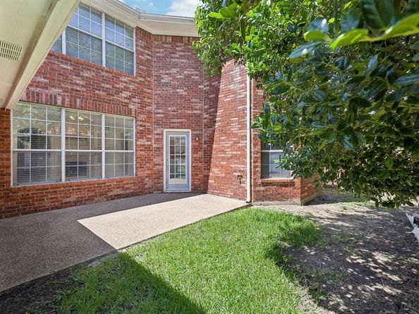 458  Richmond Street , Irving Texas 75063