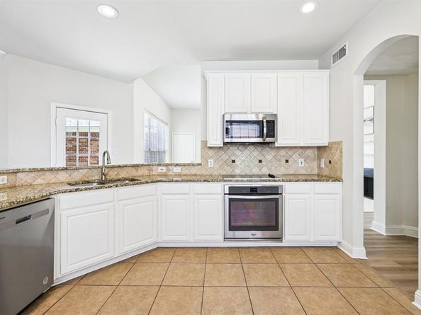 458  Richmond Street , Irving Texas 75063