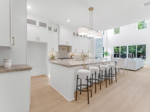 4106  Baker Avenue , Dallas Texas 75212