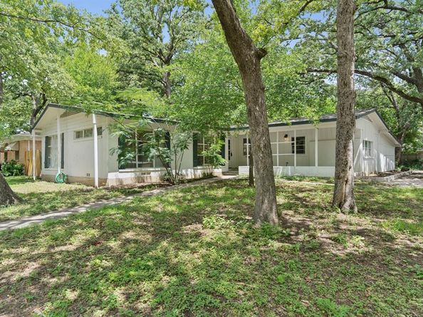 1401  Bluebonnet Trail , Arlington Texas 76013