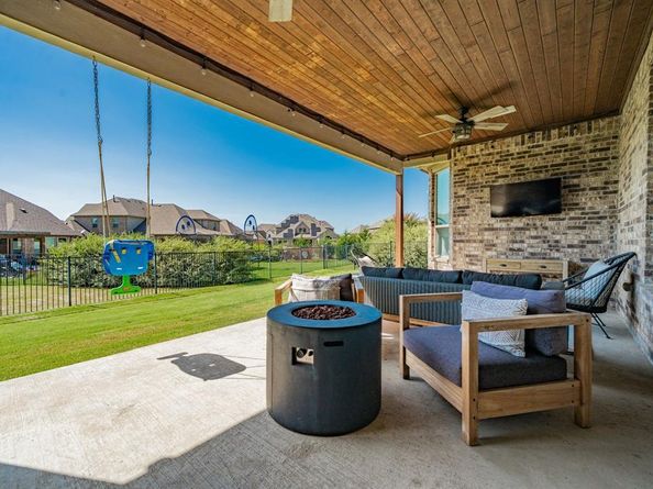 2419  Resort Drive , Heath Texas 75126