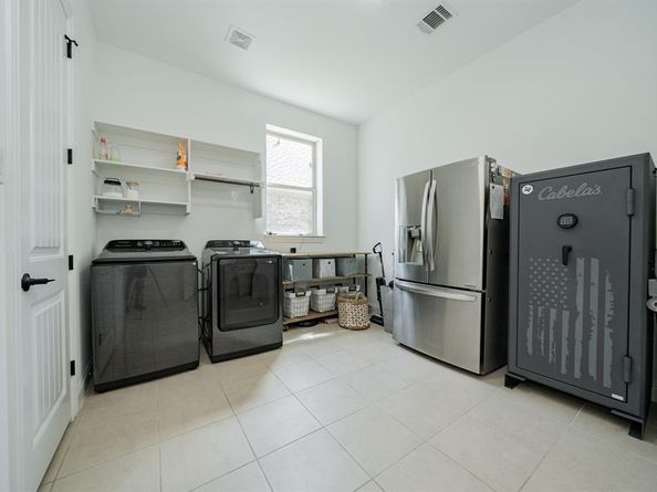 2419  Resort Drive , Heath Texas 75126