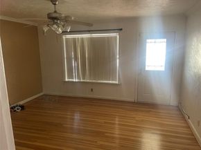 5756 S 6th Avenue , Fort Worth Texas 76134