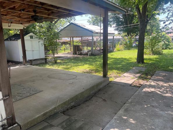 5756 S 6th Avenue , Fort Worth Texas 76134