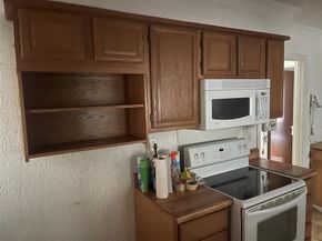 5756 S 6th Avenue , Fort Worth Texas 76134