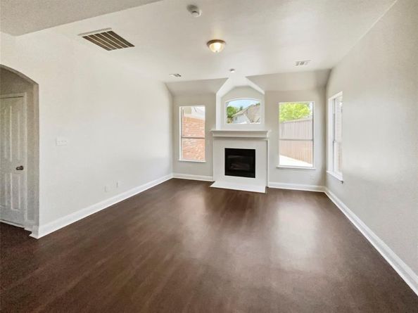 1815  Hollow Creek Court , Garland Texas 75040