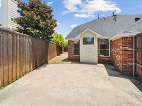1815  Hollow Creek Court , Garland Texas 75040
