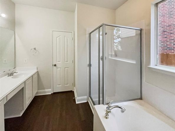1815  Hollow Creek Court , Garland Texas 75040