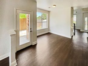 1815  Hollow Creek Court , Garland Texas 75040