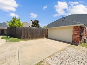 1815  Hollow Creek Court , Garland Texas 75040