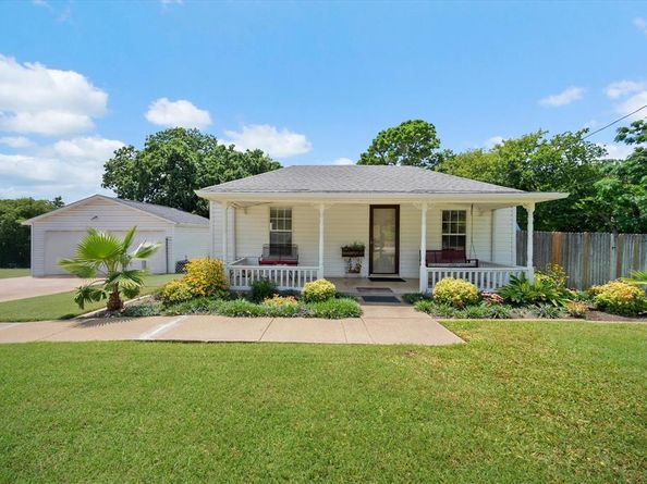 5912  Forest Hill Drive , Forest Hill Texas 76119