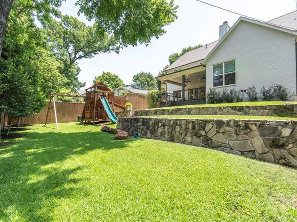 7841  Blackbird Lane , Dallas Texas 75238