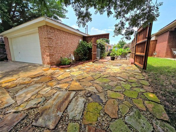 1415  Park Palisades Drive , Corinth Texas 76210