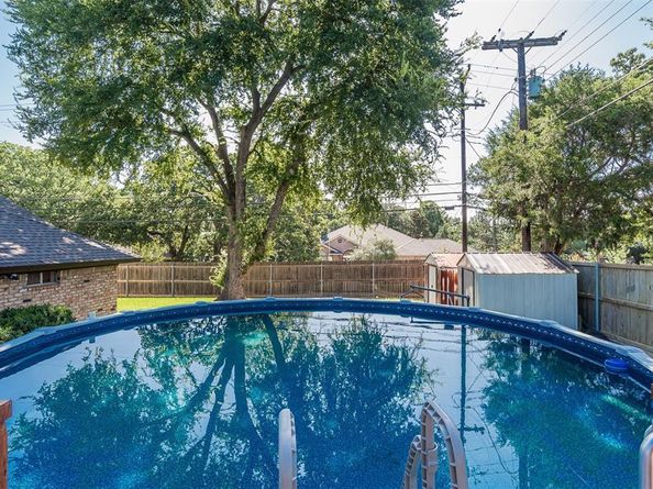 2500  High Oak Drive , Arlington Texas 76012