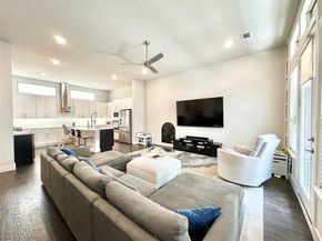 4226  Roseland Avenue , Dallas Texas 75204