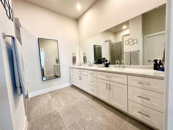 4226  Roseland Avenue , Dallas Texas 75204