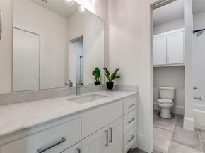 400  Cristler Avenue , Dallas Texas 75223