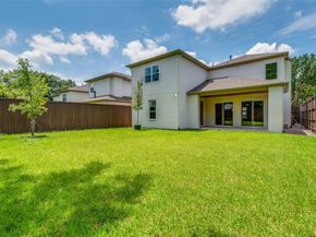 400  Cristler Avenue , Dallas Texas 75223