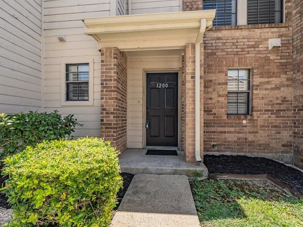 3635  Garden Brook Drive  1200, Farmers Branch Texas 75234