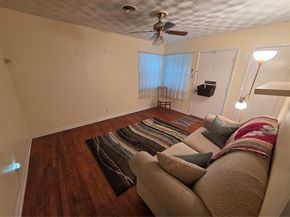 212 W 7th Street , Lancaster Texas 75146