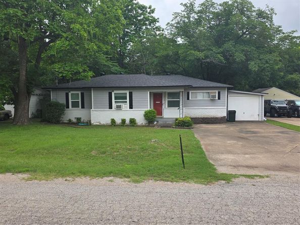 212 W 7th Street , Lancaster Texas 75146