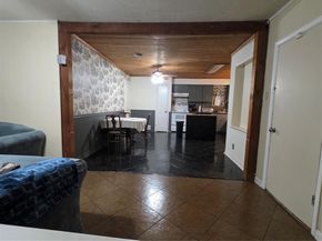 212 W 7th Street , Lancaster Texas 75146