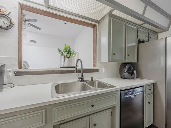4612  Applewood Road , Fort Worth Texas 76133