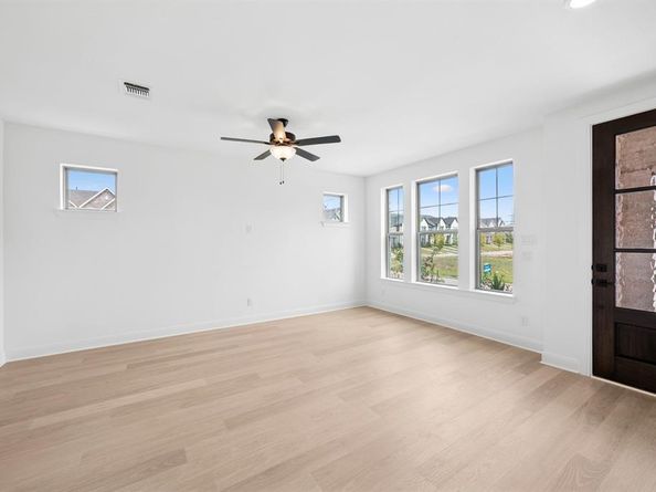 917  Almond Blossom Circle , Crowley Texas 76036