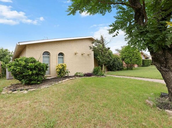 3042  Ravine Trail , Carrollton Texas 75007