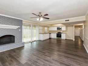 3042  Ravine Trail , Carrollton Texas 75007