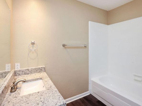 3042  Ravine Trail , Carrollton Texas 75007