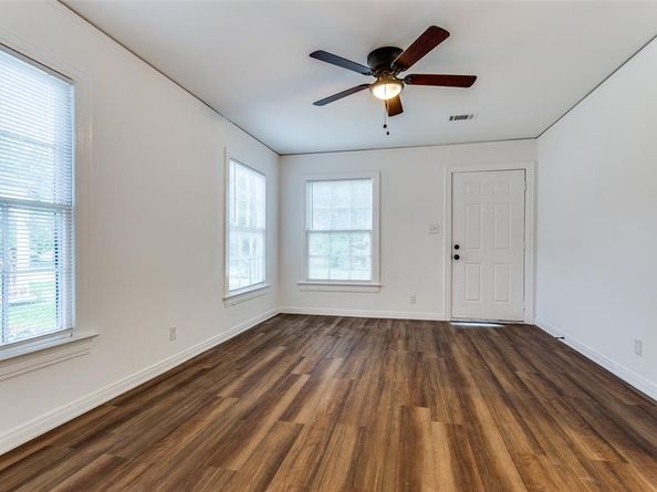4104  Valentine Street , Fort Worth Texas 76107