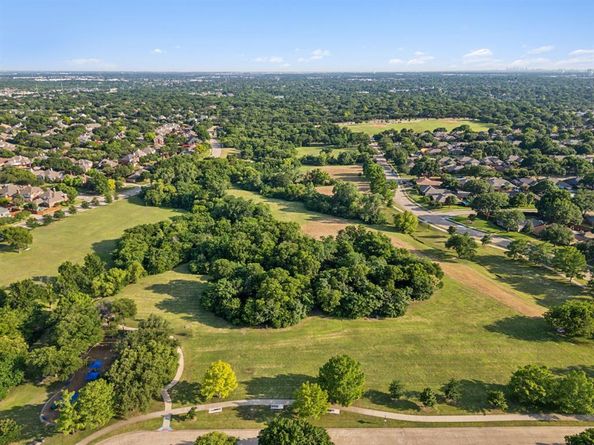2302  Golden Willow Lane , Richardson Texas 75082