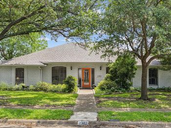 2302  Golden Willow Lane 