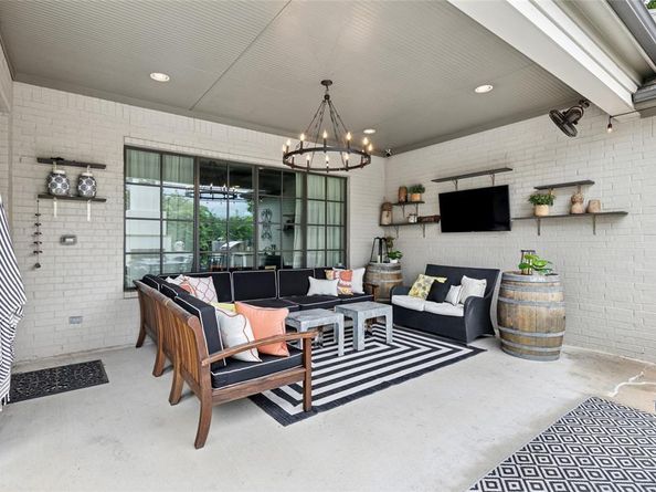 2555  Waits Avenue , Fort Worth Texas 76109
