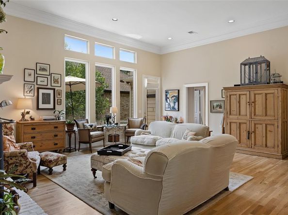 6518  Laurel Valley Road , Dallas Texas 75248