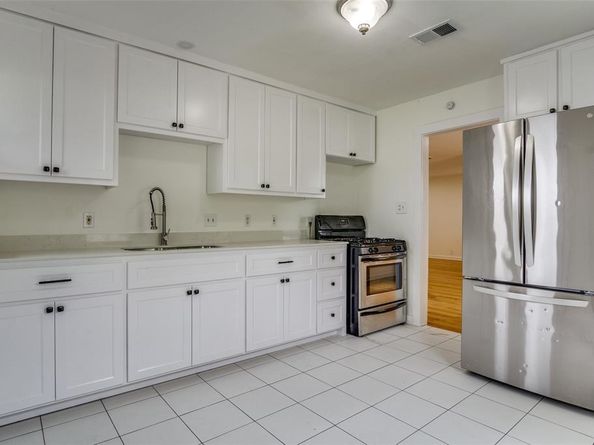 5861  Coleman Street , Westworth Village Texas 76114