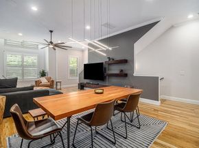 724 E Bluff Street , Fort Worth Texas 76102