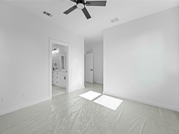2150  Oak Haven Court , Garland Texas 75044