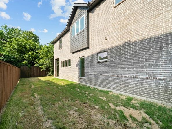 2150  Oak Haven Court , Garland Texas 75044