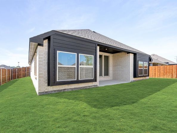 119  Whistling Duck Drive , Balch Springs Texas 75181