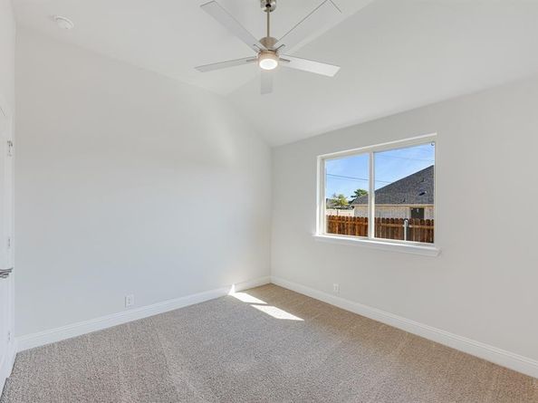 119  Whistling Duck Drive , Balch Springs Texas 75181