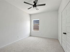 420 N Moore Street , Dallas Texas 75203
